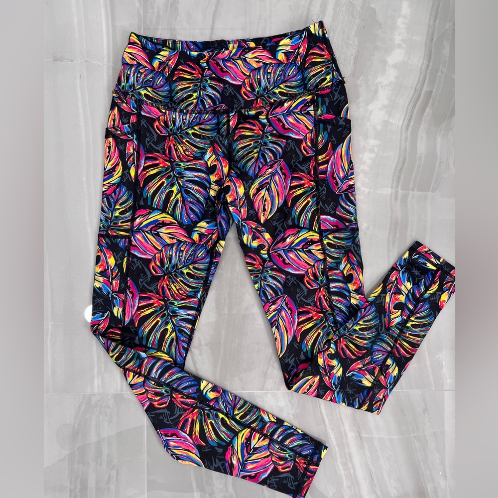 CVG Constanly Varied Gear TROPIC Exclusive Pattern Athletic Leggings • Small